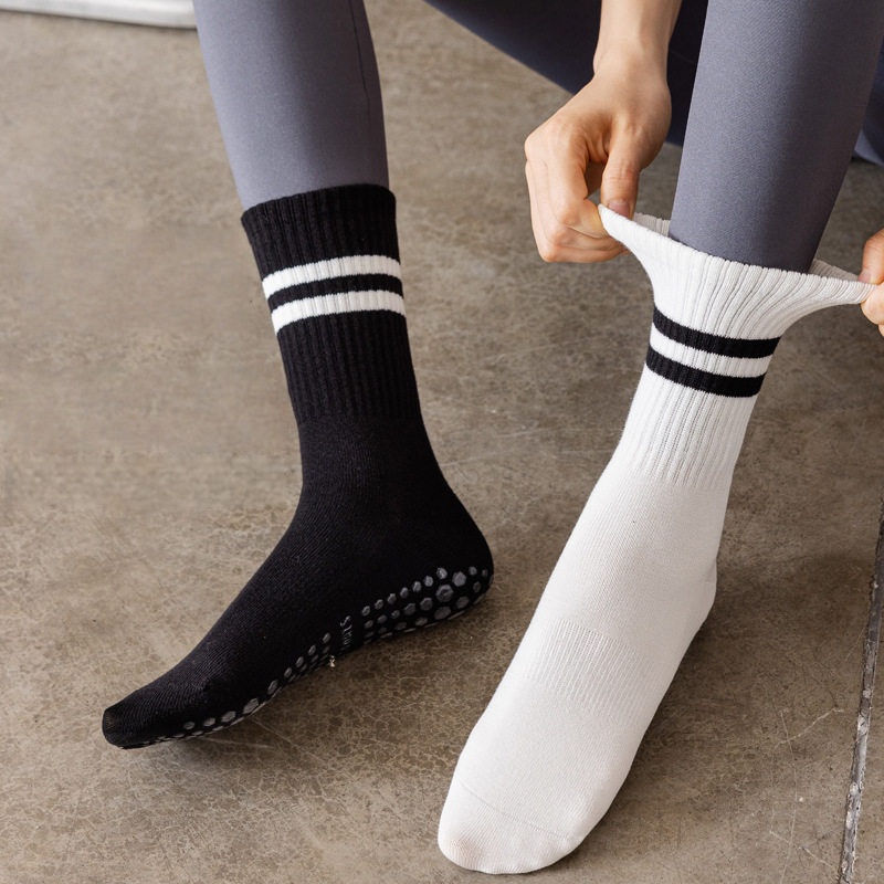 Women Non Slip Yoga Socks, Gri - огляд і ціна Grip Sock Yoga